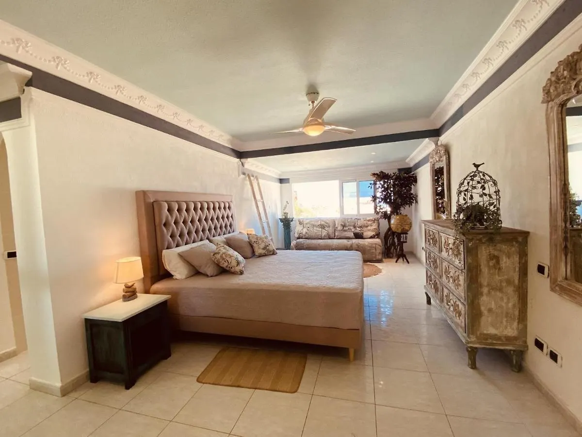 The Good Life Holiday Home Costa Adeje